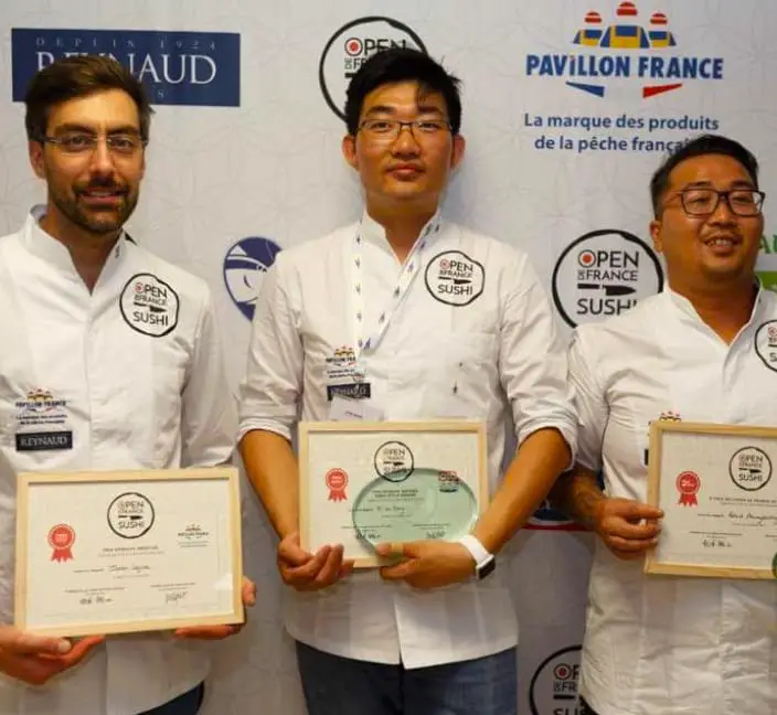 Le chef Wang, champion de France de sushi, lors d’un concours
